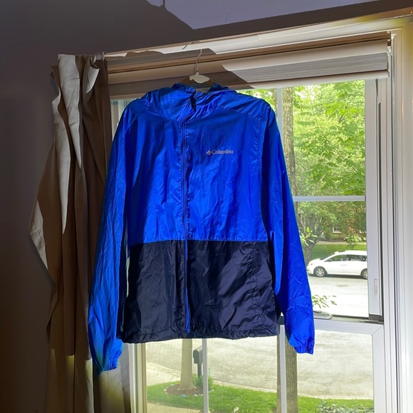 Columbia Men’s Full Zip Windbreaker with Hood in Blue/Navy - Picture 1 of 4